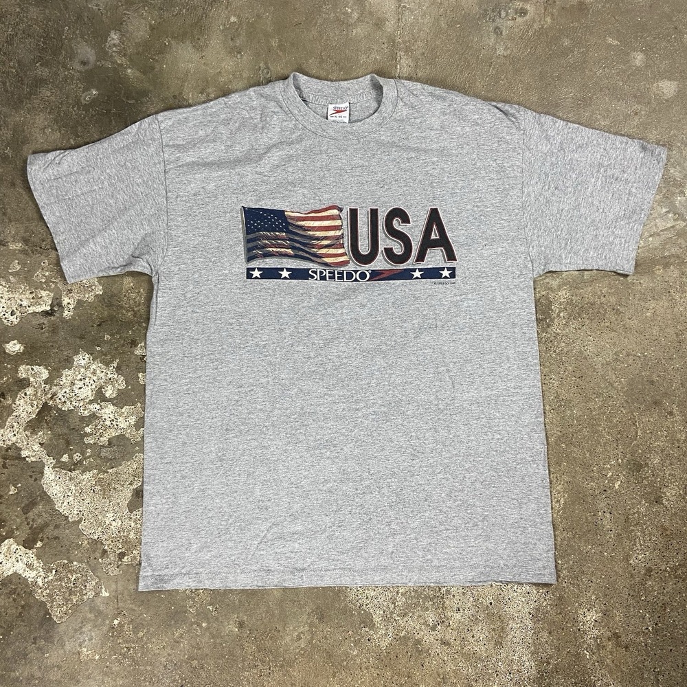 Vintage 90s Speedo T-Shirt Size XL Gray USA American Flag Patriotic Graphic